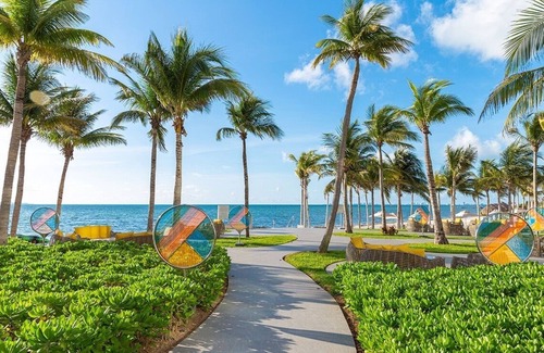 Playa Mujeres Condo | Cozy 2-bedroom condo with AC, fitness room in amazing Cancún