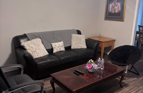 Church Street House | Cozy 2 bedroom home in the heart of Riverdale. Pet-friendly & close to the city