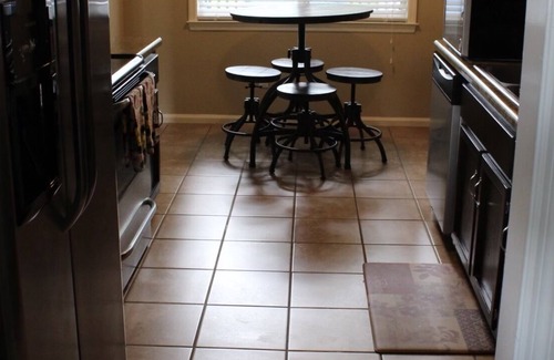 New Castle House | Cozy 2 Bedroom Home Away Stay 20 Mins From Downtown Birmingham