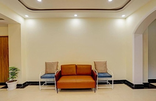 IMT Manesar Hotel | Cozy 2-bedroom hotel in nice Gurugram with WiFi, AC
