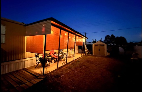 Buena Vista House | Cozy 2-bedroom in lovely Holiday a family and pet friendly home