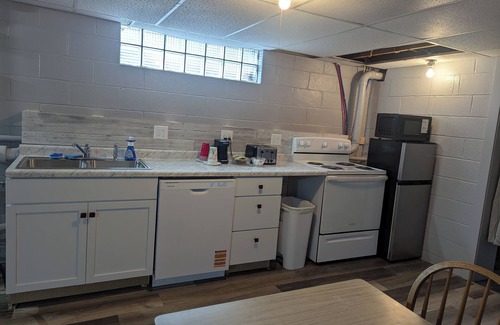 Hermantown Apartment | Cozy 2-bedroom in tranquil Hermantown with WiFi