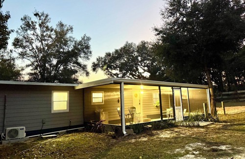 Stanton House | Cozy 2-bedroom mobile home with WiFi, AC in rural Weirsdale