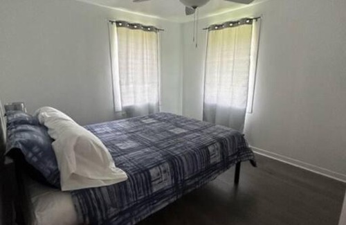 Mountain View House | Cozy 2 bedroom near Volcano Park