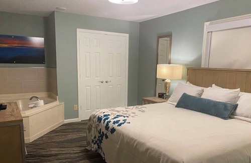 McGaheysville Resort | Cozy 2-bedroom resort with fitness room, WiFi in awesome Massanutten