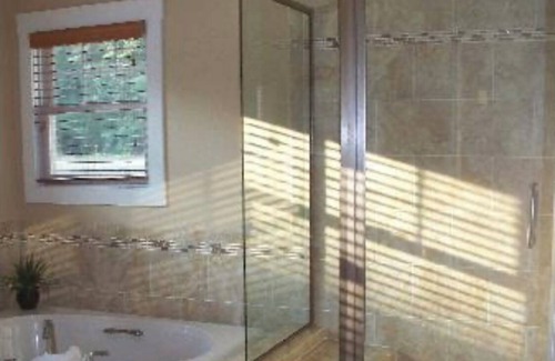 McGaheysville Resort | Cozy 2-bedroom resort with fitness room, WiFi in awesome Massanutten