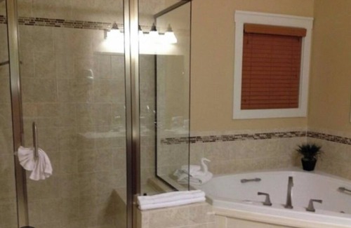 McGaheysville Resort | Cozy 2-bedroom resort with fitness room, WiFi in awesome Massanutten
