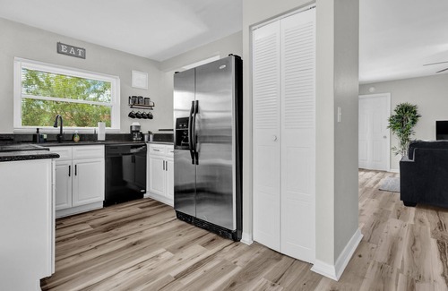 Poinciana House | Cozy 2-bedroom Townhouse 35 mins to Disney Parks!