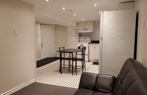 Little Italy Apartment | Cozy 2 BR In the Heart of Little Italy