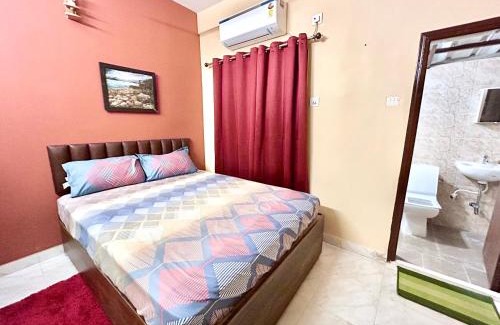 Kolkata Apartment | Cozy 2BHK Apt near Ruby Hospital & EM Bypass