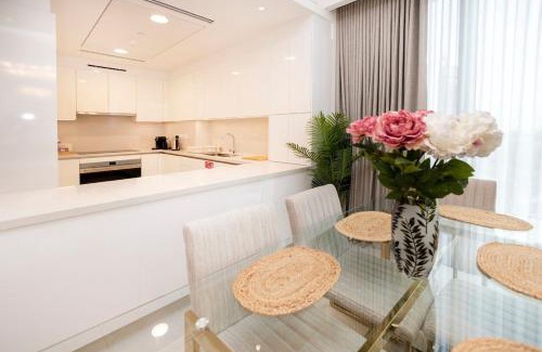 Trade Centre 1 Apartment | Cozy 2BR APT With Canal Views, Pool with Burj View