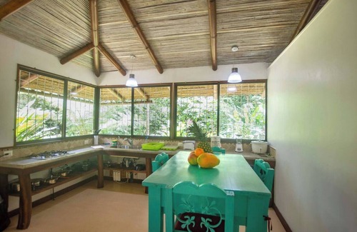 Manzanillo House | Cozy 2BR House - Near Manzanillo Beach