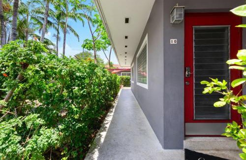 Downtown Hollywood Apartment | Cozy 2BR in Hollywood FL – Pet Friendly