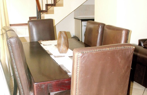 Greater Johannesburg Metropolitan Area Apartment | Cozy 3 Bed Duplex ,sleeps 6 With Double Bathroom