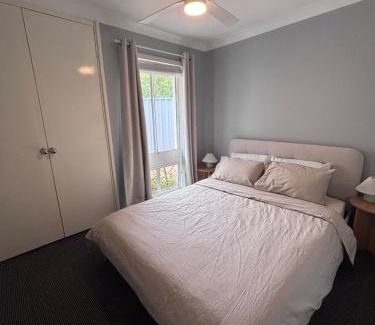 Halls Head House | Cozy 3-Bed House in Halls Head