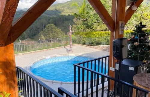 El Penol Cottage | Cozy 3-bedroom cottage in tranquil Vereda Bonilla with WiFi