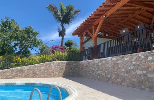 El Penol Cottage | Cozy 3-bedroom cottage in tranquil Vereda Bonilla with WiFi