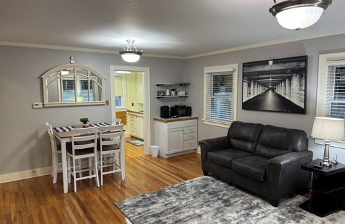 McCook House | Cozy 3-bedroom cottage with AC and WiFi in central McCook location