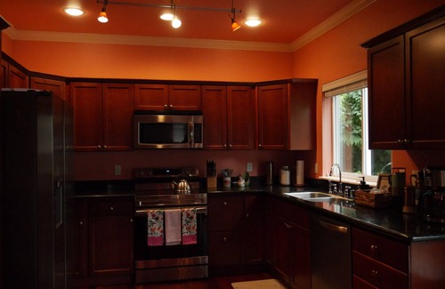 Maple Valley House | Cozy 3-bedroom house in charming Maple Valley with WiFi.