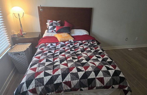 Centreville Apartment | Cozy 3 beds and 2 baths apartment in superb Centreville with fitness room, WiFi