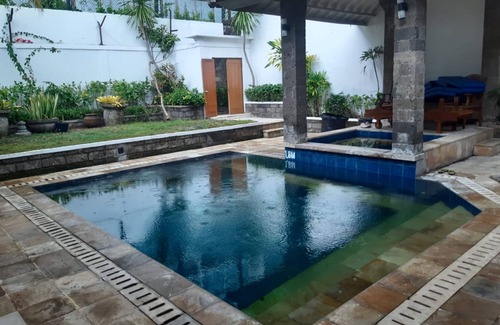 Babakan Villa | Cozy 3 BR Villa near Canggu