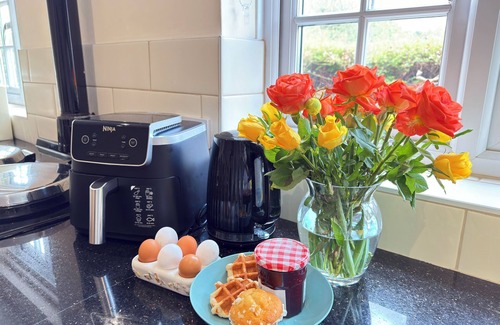 New Forest District Cottage | Cozy 3bed New Forest Cottage-Nearby Paultons Park-Peppa Pig World-Fully equipped