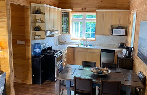 Armour House | Cozy 3BR cottage on 100acres with hiking trails, firepit, woodstove & sauna