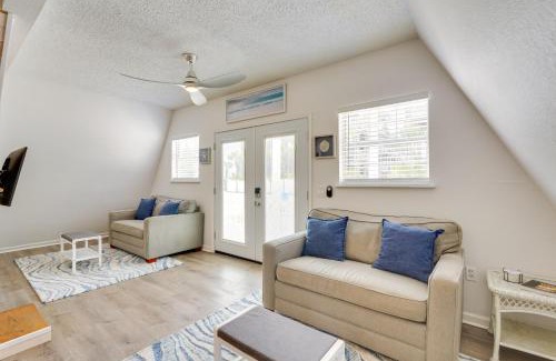 Biltmore Beach House | Cozy 3BR Walk to Beach Firepit PCB