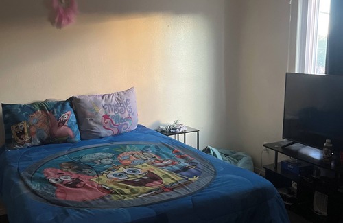 Albuquerque House | Cozy 4-bedroom house with AC and WiFi in adorable Albuquerque