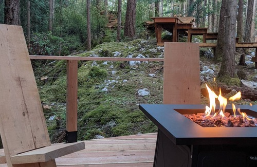 Vananda Cabin | Cozy A Frame cabin on Texada Island