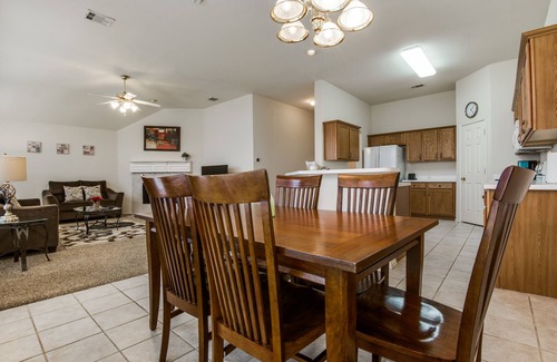 Frisco House | Cozy accommodations in quiet neighborhood, close to highways and attractions