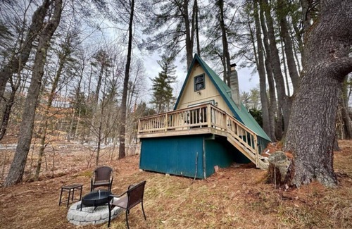 Hadley Cabin | Cozy Adirondack Cabin Near Lake George w/Wood Burning Stove & Lake Accessn