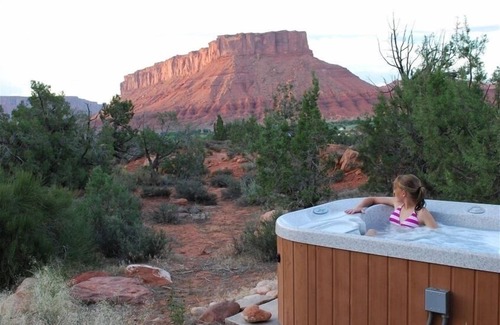 Castle Valley House | Cozy Adobe with Hot Tub and Fabulous Views in Outdoor Paradise.