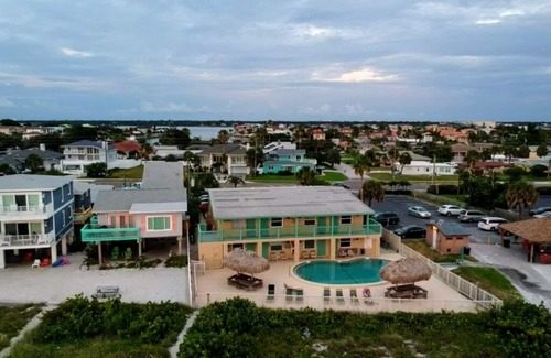 Belleair Beach Condo | Cozy Affordable Beach Condo