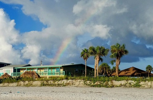 Belleair Beach Condo | Cozy Affordable Beach Condo