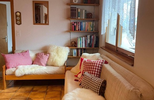 Albinen Apartment | Cozy and affordable apartment with a dream view near Leukerbad