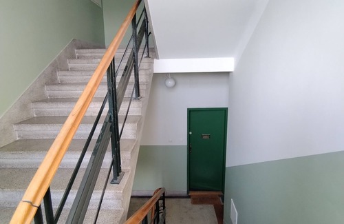City Centre Apartment | Cozy and bright studio apartment in a great location, perfect for 2 people.