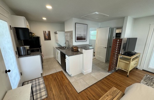 Winter Park Apartment | Cozy and Chic Winter Park Studio which is conveniently located just for you