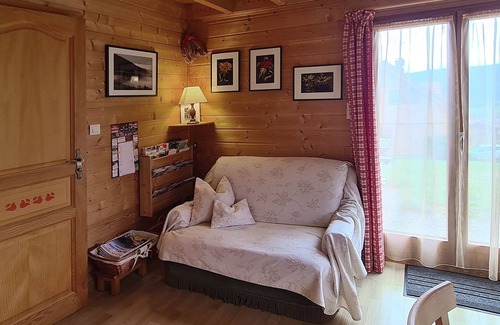 Geishouse Ski Chalet | Cozy and comfortable beam chalet