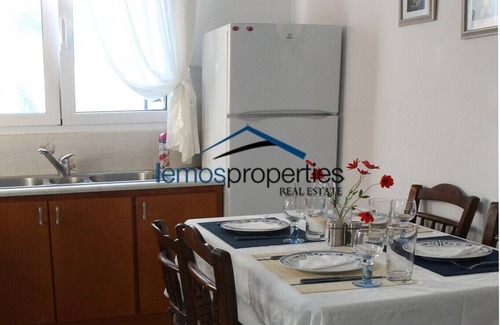 Korissia House | Cozy and cute house in the heart of Korissia only minutes away from the shops