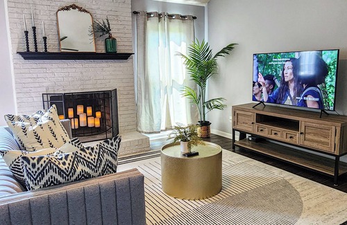 Indian Trail House | Cozy and gorgeous ranch in Matthews.