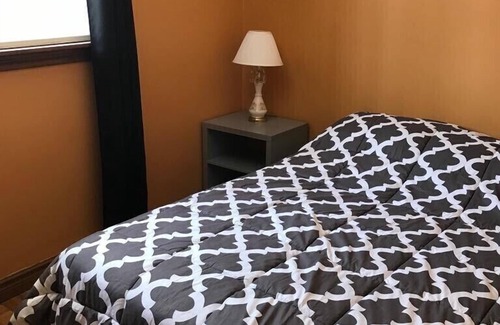 Tiny House | Cozy and Quaint Cottage Steps to the beach (open all year around)