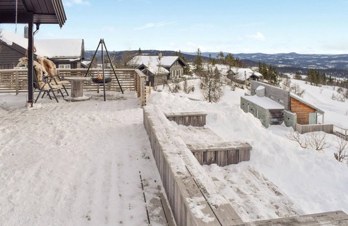 Etnedal House | Cozy and welcoming cottage with beautiful panoramic views over the countryside.