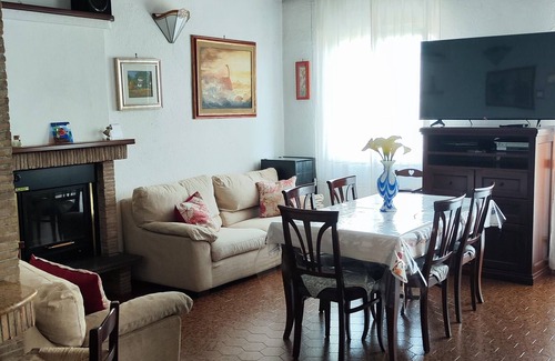 San Felice Circeo Apartment | Cozy apartment with parking, close to the sea and center