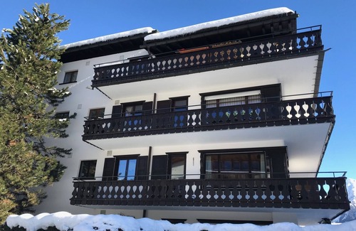 Klosters-Serneus Apartment | Cozy apartment at Klosters Platz, 4-6 pers, Wifi