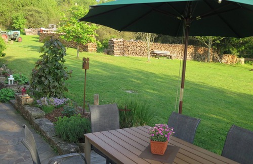 Holzerath Apartment | cozy apartment "Bockels" on the outskirts of Holzerath