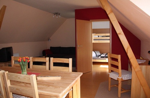 Halbendorf Condo | Cozy apartment, close to the lake with water ski facilities, very good bike paths