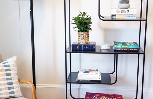 Stonington Apartment | Cozy Apartment. Family Size!