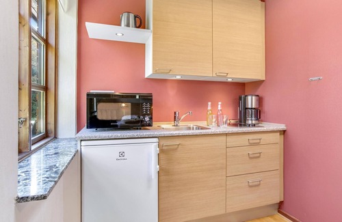 Sandvig Apartment | Cozy apartment in Allinge with WiFi