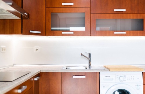 Cervantes Apartment | Cozy apartment in Granada, central location, close to Alhambra, WiFi, quality beds, 3 bedrooms